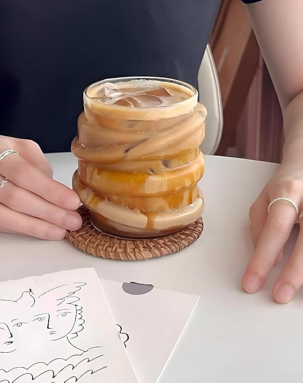 Keep Cold with this 400ml Glass Mug, Perfect for Smoothies and Iced